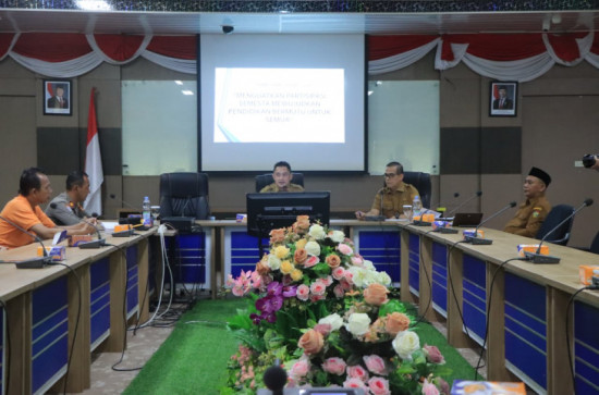 Plt Asisten III Setda Kampar Pimpin Rapat Persiapan Pelaksanaan Hardiknas Tahun 2026