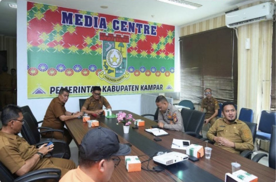Wakili Bupati Kampar, Asisten II Setda Kampar Ikuti Rakor Pengendalian Inflasi dan Sosialisasi Kesiapsiagaan El Nino